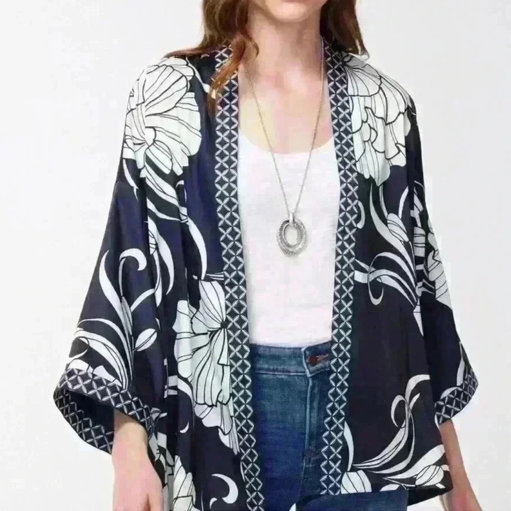 Chico's Kasbah Short Kimono Covering Ruana Classic Navy and White S/M Evening